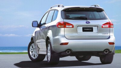 Стекло заднее с обогревом SUBARU TRIBECA 2005-2014 (WXF-2008) 1 отверстие 
Бренд: BSG