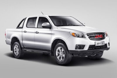 Стекло лобовое JAC T6 2018- () 
Бренд: BENSON с синей полосой