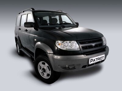 Стекло лобовое UAZ PATRIOT 2003-2014 (3160) 
Бренд: BENSON