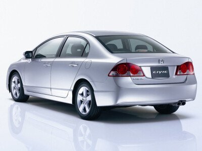 Стекло заднее с обогревом HONDA CIVIC 2005-2011 (FD1-3-4d sed) 
Бренд: BENSON