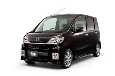 Стекло лобовое DAIHATSU TANTO EXE 2009-2014 (L455-RHD) 
Бренд: FYG с зеленой полосой