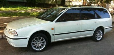 Стекло лобовое NISSAN PRIMERA 1990-1995 (W10-wag) 
Бренд: ZDG