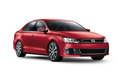 Стекло лобовое VOLKSWAGEN JETTA 2010-2018 (NF-LHD-4d sed) место под датчик дождя 
Бренд: КДМ с синей полосой
