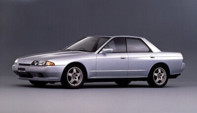 Стекло лобовое NISSAN SKYLINE 1989-1994 (HR32-4d sed) 
Бренд: BSG