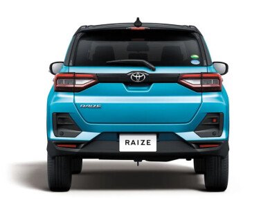 Стекло заднее с обогревом TOYOTA RAIZE 2019- (A200) молдинг, 
Бренд: BENSON Тонированное