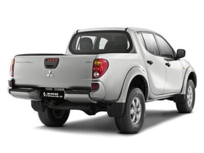 Стекло заднее с обогревом MITSUBISHI L200 2006-2015 (KB4T) 
Бренд: BSG