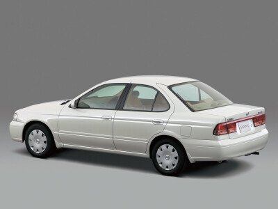 Стекло заднее с обогревом NISSAN SUNNY 1998-2006 (B15) антенна, 
Бренд: BSG