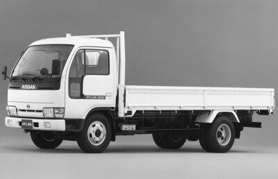 Радиатор NISSAN ATLAS 1991-2007 (F23)(390) (TD,QD,BD,ED) 
Бренд: TONGSHI AL32MT