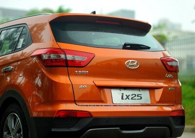 Стекло заднее с обогревом HYUNDAI IX 25 2015-2021 (GC) 1 отверстие 
Бренд: FYG