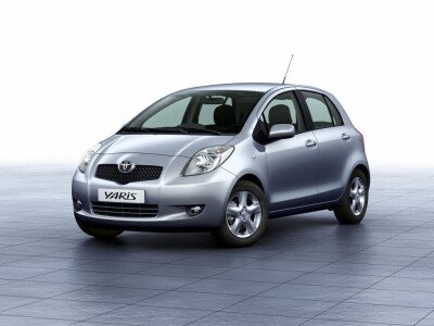 Стекло лобовое TOYOTA YARIS 2005-2010 (SCP90) молдинг, фурнитура, 
Бренд: BENSON