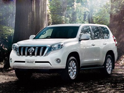 Стекло лобовое TOYOTA LAND CRUISER PRADO 2009-2023 (GRJ150-RHD) обогрев щеток 
Бренд: ZDG с синей полосой