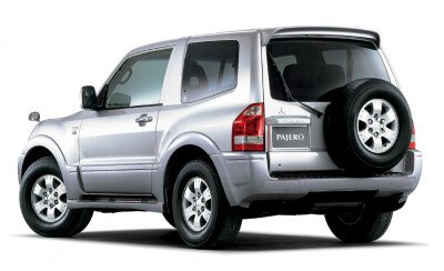 Стекло заднее с обогревом MITSUBISHI PAJERO 1999-2006 (V70) 
Бренд: BSG Тонированное