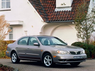 Стекло лобовое NISSAN MAXIMA 1998-2004 (A33) 
Бренд: BSG с зеленой полосой