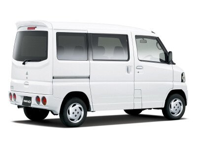 Стекло заднее с обогревом MITSUBISHI TOWN BOX 1999-2011 (U61W) 
Бренд: BENSON