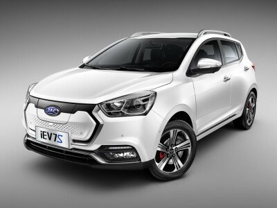 Стекло лобовое JAC iEV7S 2015- () 
Бренд: BENSON