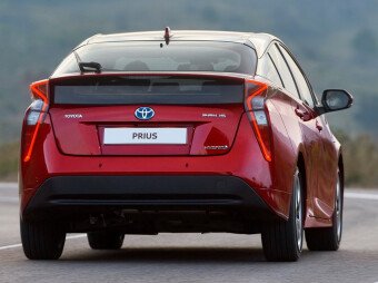 Стекло заднее с обогревом TOYOTA PRIUS 2015- (ZVW50) верх 2 отверстия
Бренд: BENSON Тонированное