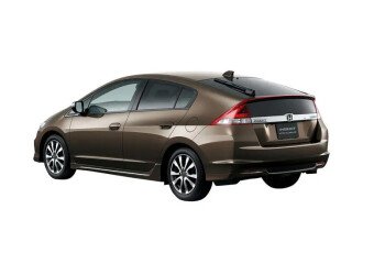 Стекло заднее с обогревом HONDA INSIGHT 2009-2014 (ZE2-2012-верх) 1 отверстие
Бренд: BENSON